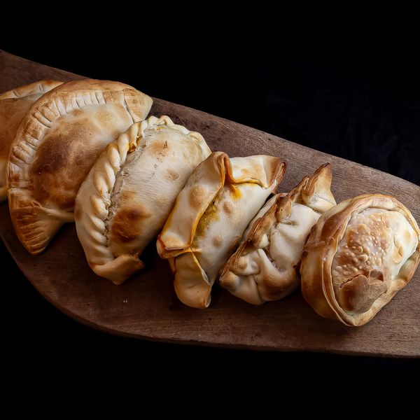 Empanadas Congeladas Doña Ofelia X12 Carne Cortada A Cuchillo Repulgue Premium
