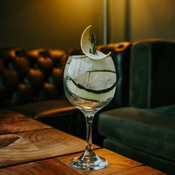 Gin Tres Sapos Botánico Del Conurbano London Dry 750ml