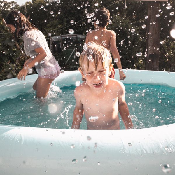 Pileta Inflable Cucha Veranito Familiar 3000l Con Inflador Incluido