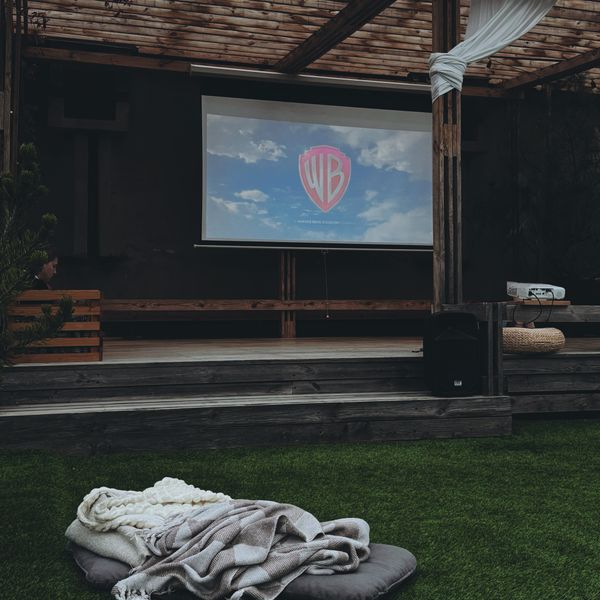 Proyector Lompo Cine De Barrio 4k Portátil 200 Pulgadas Wifi